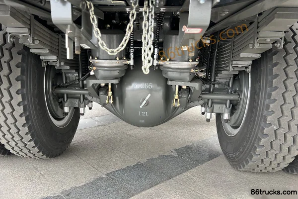 Sinotruk V3 4.3L Diesel 220 hp 6X2(8 wheels) Fast Gear 10-Speed 4.7m Single Row Dump Truck Chassis (1) | 86Trucks