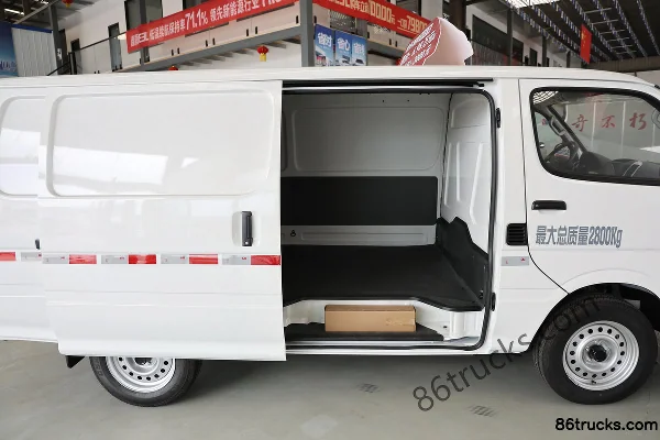 Shenyang Jinbei Hiace 2025 Model Express King 2L Gasoline 136hp 2-Seat Enclosed Cargo Van Cargo Box (1) | 86Trucks