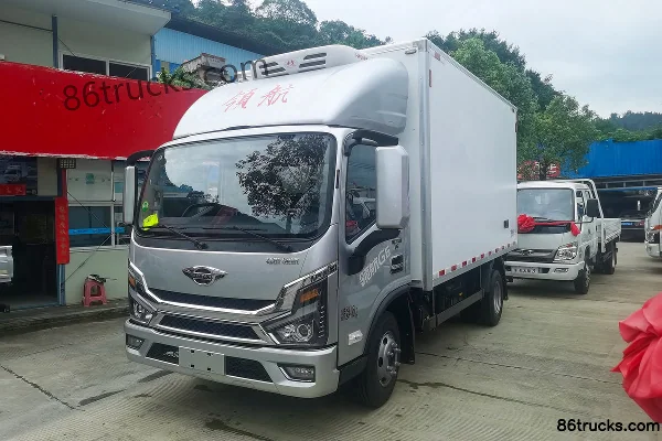 Times Leader G6 190hp LNG 4X2(6 wheels) 4.08m Single Row Refrigerated Truck Exterior (2) | 86Trucks