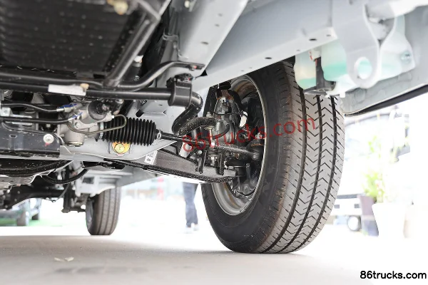 Shenyang Jinbei Hiace 2025 Model Xiangyun 2L Gasoline 136hp 2-Seat High Roof Enclosed Cargo Van Chassis (3) | 86Trucks