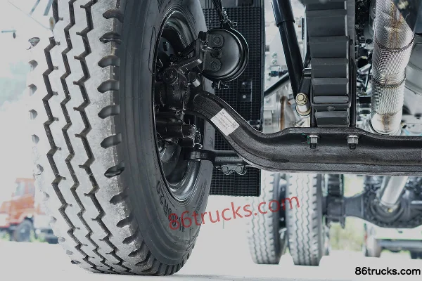 Dongfeng Commercial Vehicle Tianjin KC 270 hp 4X2(6 wheels) Fast Gear 10-speed 5m Dump Truck Chassis (2) | 86Trucks