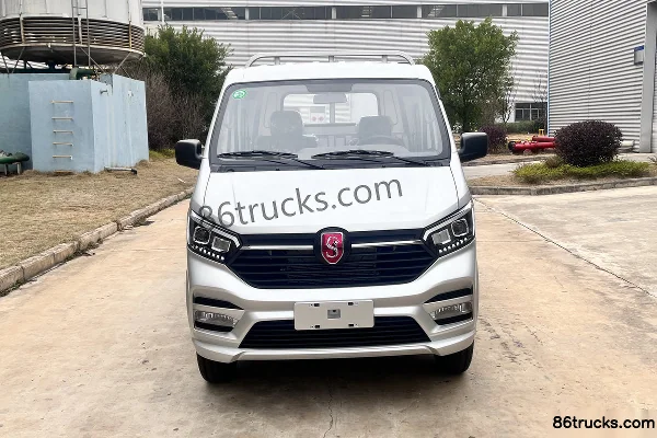 Xinghaishi Kuaijunwang V1 1.6L Gasoline 122hp 4X2(6 wheels) 5-speed Hydraulic Brake 3.3m Single Row Flatbed Micro Truck Exterior (2) | 86Tru