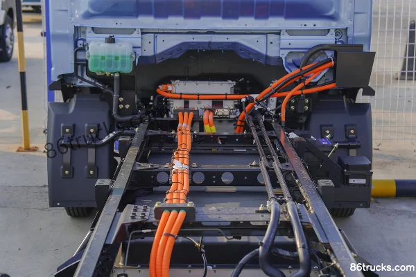 Lanqing X3 Hydraulic Brake 4.18m Single Row Pure Electric Panel Light Truck EVE 81.59kWh 4X2(6 wheels) Chassis (2) | 86Trucks