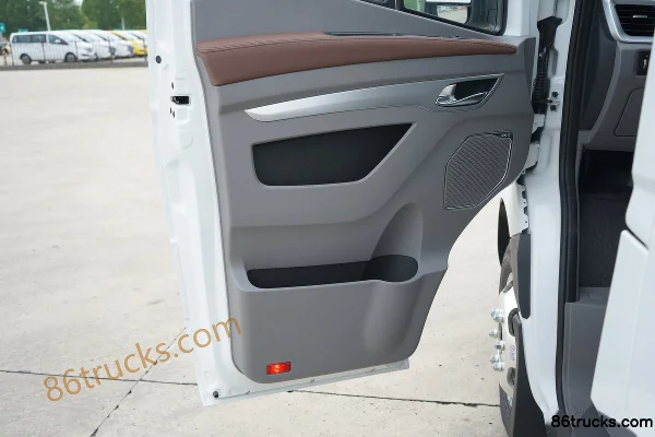 JAC New 6 Series Business Travel Version 2.5T Diesel 165 hp 3 Seats High Roof Panel Van Cab (3) | 86Trucks