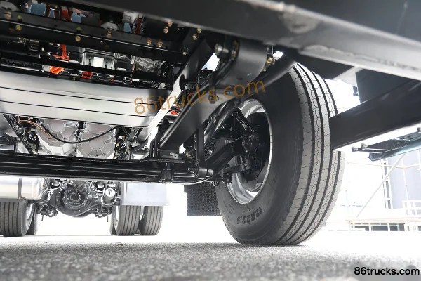 FAW Jiefang Yingchi 6X4(10 wheels) Battery Swap Pure Electric Tractor Truck CATL 400.61kWh Chassis (3) | 86Trucks