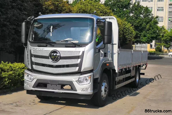 Foton AR Series 4.3L Diesel 240hp 4X2(6 wheels) Fast Gear 8-speed Flat Roof 6.8m Semi-Sleeper Flatbed Cargo Truck Exterior (2) | 86Trucks