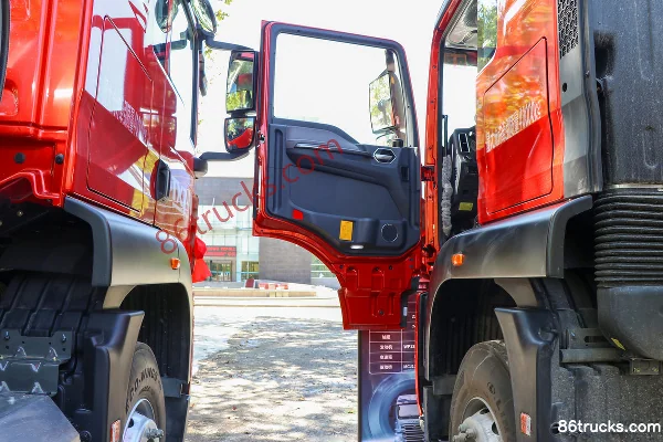 Sinotruk HOWO TX7-N Wozun Edition 12.5L LNG 480hp 6X4(10 wheels) Sinotruk 12-Speed Tractor Truck Cab (1) | 86Trucks