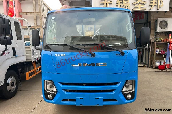 JMC New Shunda Standard Edition 2.5L Diesel 136hp 4X2(6 wheels) WLY 5-Speed 3.7m Single Row Flatbed Light Truck Exterior (2) | 86Trucks