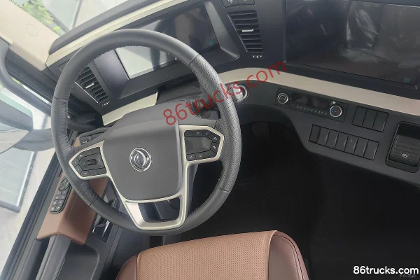 Dongfeng Tianlong Flagship KX King Edition 14.5L LNG 630hp 6X4(10 wheels) Dongfeng 12-speed AMT automatic tractor truck Cab (2) | 86Trucks