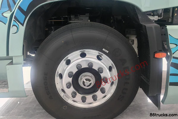 Dongfeng Tianlong Flagship KX King Edition 14.5L LNG 630hp 6X4(10 wheels) Dongfeng 12-speed AMT automatic tractor truck Chassis (1) | 86Truc