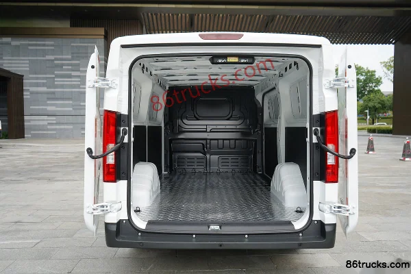 Changan Kuayue Starlight 2025 Smart Edition 3-Seat Electric Cargo Van EVE 51.52kWh Cargo Box (1) | 86Trucks