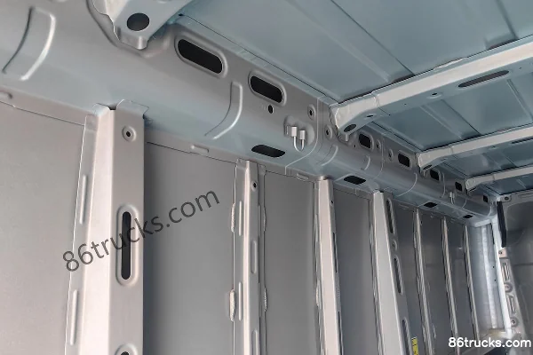 SRM Xinyuan E3L 2025 Utility Type 2-Seat Pure Electric Enclosed Van CATL 41.86kWh Cargo Box (2) | 86Trucks