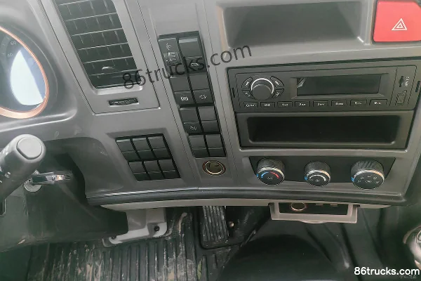 Sinotruk HOWO Hanjiang 160 ch 4X2(6 roues) Camion porteur fourgon cabine simple 5,15 m (3) | 86Trucks