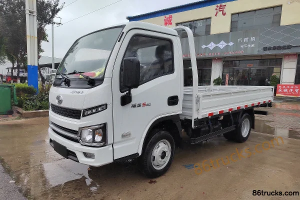 Yuejin Fuxing S100V 95 hp 4X2(6 wheels) 4.2m single-row flatbed light truck Exterior (3) | 86Trucks