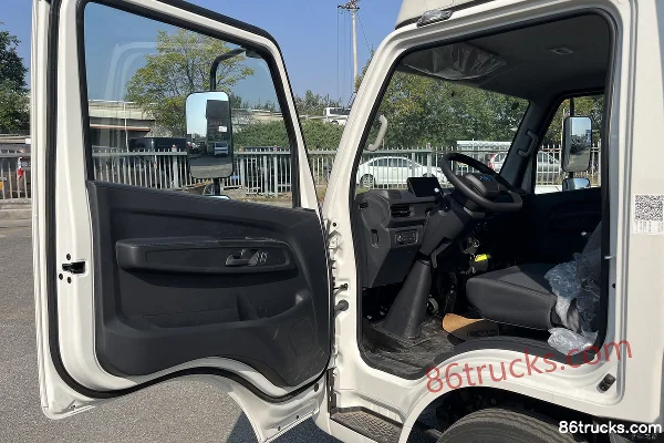 JMC Shunda 2025 électrique pur 4X2(6 roues) frein hydraulique 3,8 m cabine simple fourgon camion léger CALB 50,38 kWh (2) | 86Trucks