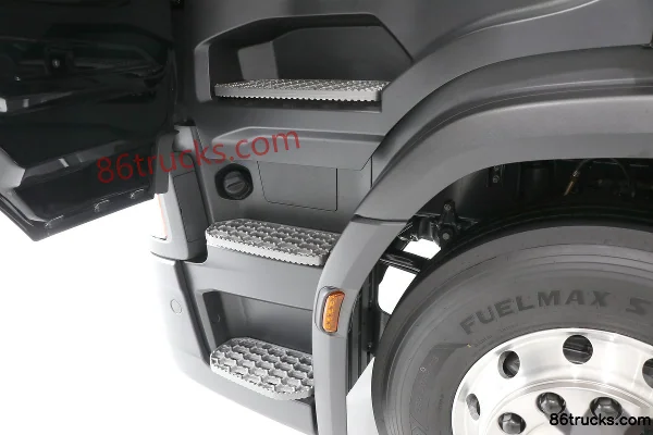 Scania New 560R PRO China version 12.7L diesel 560hp 6X2R Scania 14-speed AMT automatic high roof tractor truck Cab (3) | 86Trucks