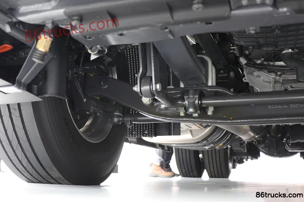 Scania New 560R PRO China version 12.7L diesel 560hp 6X2R Scania 14-speed AMT automatic high roof tractor truck Chassis (2) | 86Trucks