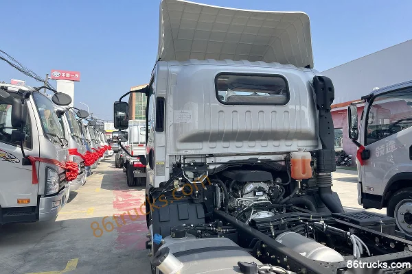 FAW Jiefang J6F Wide Body 160 hp 4X2(6 wheels) 5.16m Single Row Box Cargo Truck Chassis (3) | 86Trucks