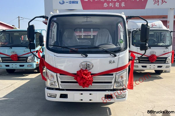 FAW Jiefang Tiger VR 2.3L Diesel 142 hp 4X2(6 wheels) WLY 5-speed 4.2m single-row cab flatbed light truck Exterior (2) | 86Trucks