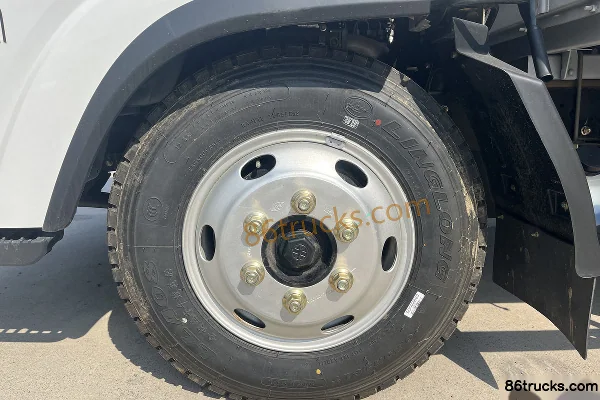 FAW Jiefang Tiger VR 2.3L Diesel 142 hp 4X2(6 wheels) WLY 5-speed 4.2m single-row cab flatbed light truck Chassis (2) | 86Trucks