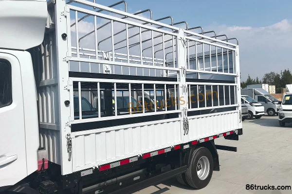 FARIZON Xingzhi H8E Zhiyun Edition 4.5T 4.1m Single Row Electric Cargo Truck with Stake Sides 81.14kWh 4X2(6 wheels) Body (1) | 86Trucks