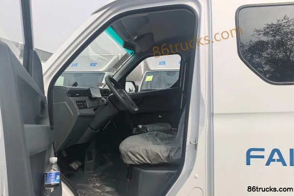 FARIZON Xingxiang V6E Function Edition 6-Seat 4.845m Pure Electric Light Bus 41.055kWh Cab (3) | 86Trucks