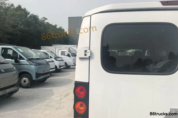 FARIZON Xingxiang V6E Function Edition 6-Seat 4.845m Pure Electric Light Bus 41.055kWh Cargo Box (1) | 86Trucks