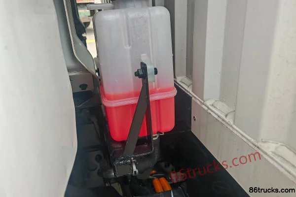 FARIZON Xingzhi H8E Huaneng H01 4.15m Single Row Pure Electric Battery Swap Van Light Truck Guoxuan 90.31kWh 4X2(6 wheels) Chassis (2) | 86T