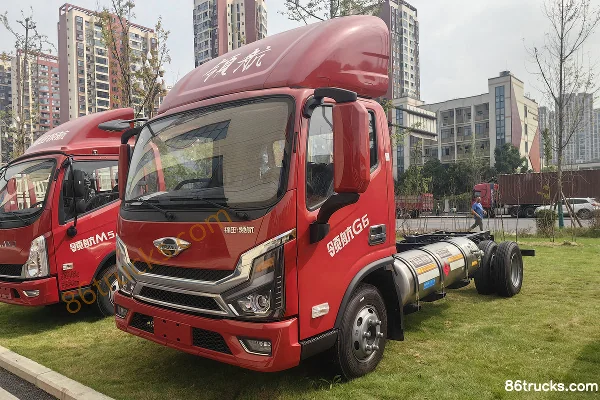 Shidai Linghang G6 2L LNG 150 ch 4X2(6 roues) WLY 6 vitesses fourgon à claire-voie 4,17 m cabine simple Extérieur (3) | 86Trucks