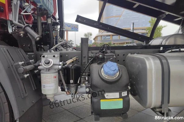 Sinotruk V1 Series 2.5L Diesel 175hp 4X2(6 wheels) Fast Gear 10-Speed 3.15m Single Row Dump Truck Chassis (2) | 86Trucks