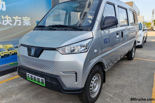 Lingshi Auto Yufeng EV50 Passenger Comfort 7-Seat 4.49m Electric Light Bus 41.86kWh Exterior (3) | 86Trucks