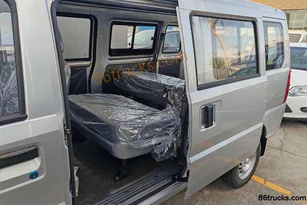 Lingshi Auto Yufeng EV50 Passenger Comfort 7-Seat 4.49m Electric Light Bus 41.86kWh Cargo Box (1) | 86Trucks