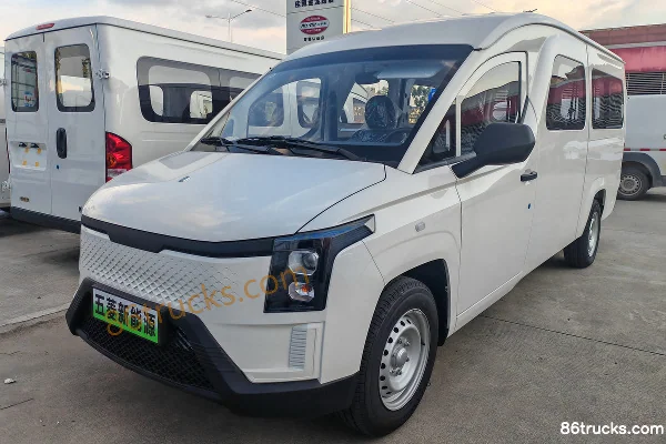 Yufeng Auto Gold Warehouse 2025 Model Super Value Edition 6-Seat Pure Electric Light Bus BYD 42.3kWh Exterior (3) | 86Trucks