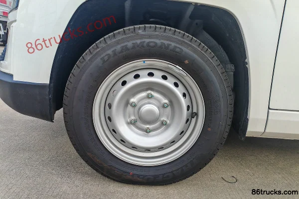 Yufeng Auto Gold Warehouse 2025 Model Super Value Edition 6-Seat Pure Electric Light Bus BYD 42.3kWh Chassis (2) | 86Trucks