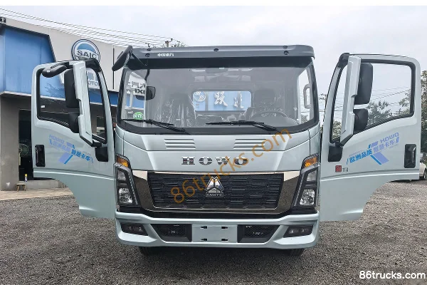 Sinotruk HOWO Tushuai 151 ch 4X2(6 roues) camion léger plateau à cabine simple 4,15 m (Fast Gear 8 vitesses) Châssis (1) | 86Trucks