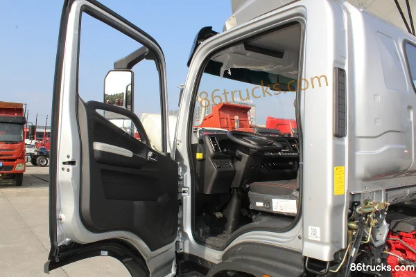Foton M Card 2.3L Diesel 142hp 4X2(6 wheels) WLY 5-Speed Hydraulic Brake 3.7m Single Row Stake Truck Cab (1) | 86Trucks