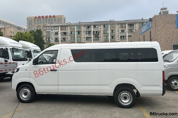 Kaiyi Jiangtun E7 2025 Model Passenger Super Charging Edition 6-Seat Pure Electric Light Bus Kaige 62.98kWh Exterior (2) | 86Trucks