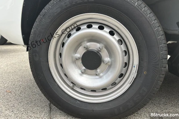 Kaiyi Jiangtun E7 2025 Model Passenger Super Charging Edition 6-Seat Pure Electric Light Bus Kaige 62.98kWh Chassis (2) | 86Trucks