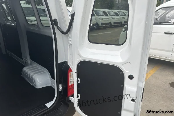 Kaiyi Jiangtun E5 2025 Passenger Economy Edition 6-Seat Electric Light Bus Kairui 36.8kWh Cargo Box (2) | 86Trucks
