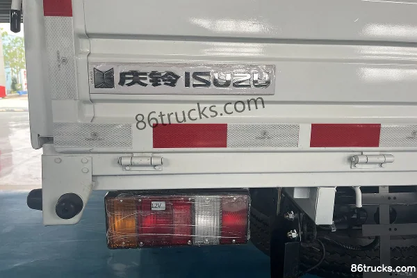 Isuzu 100P 120hp 4X2(6 wheels) 2.56m double-row flatbed light truck (China VI) Body (1) | 86Trucks