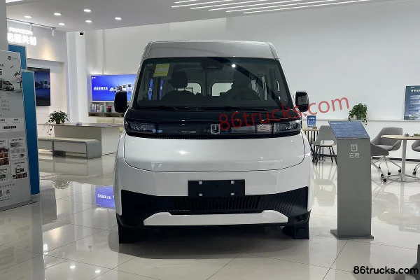FARIZON Super VAN 2024 Yucheng Edition 6 places fourgon électrique pur, toit moyen, empattement moyen, CATL 83kWh Extérieur (2) | 86Trucks