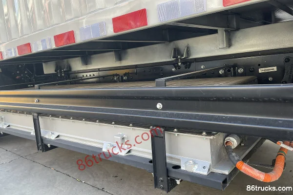 Times Leader G6 4.14m Single Row Pure Electric Box Light Truck Aiyike 111.43kWh 4X2(6 wheels) Chassis (3) | 86Trucks