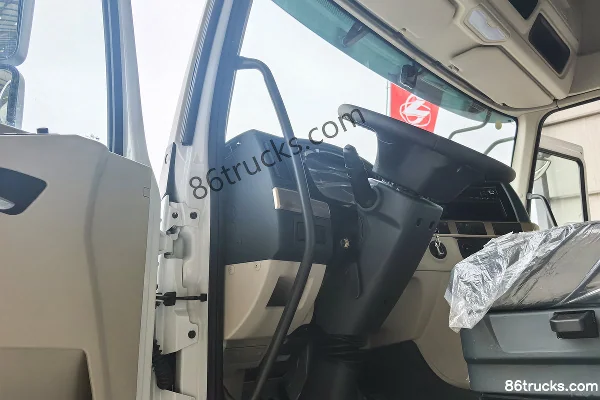 Dongfeng H5 4X2(6 wheels) air brake 9.7m semi-sleeper pure electric van cargo truck CATL 310.66kWh Cab (3) | 86Trucks