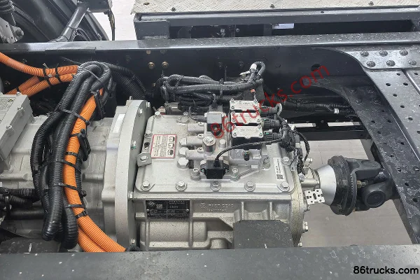 Dongfeng H5 4X2(6 wheels) air brake 9.7m semi-sleeper pure electric van cargo truck CATL 310.66kWh Chassis (2) | 86Trucks