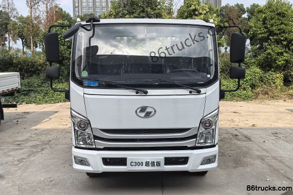 Yuejin Chaoyue C300 142hp 4X2(6 wheels) 3.7m single-row flatbed light truck Exterior (2) | 86Trucks