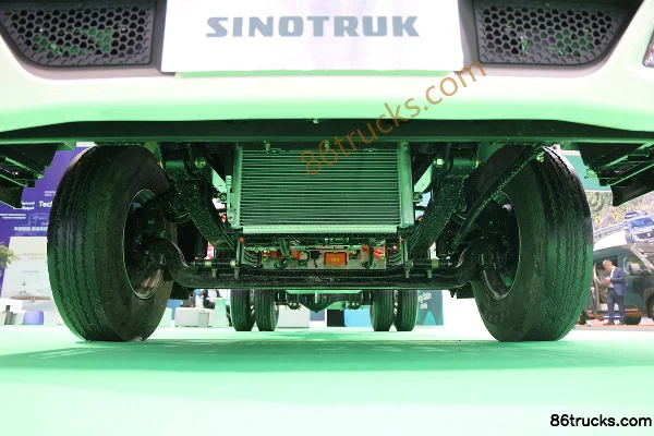 Sitrak C3E cabine simple camion porteur 100% électrique CATL 100,07 kWh 4X2(6 roues) Châssis (1) | 86Trucks