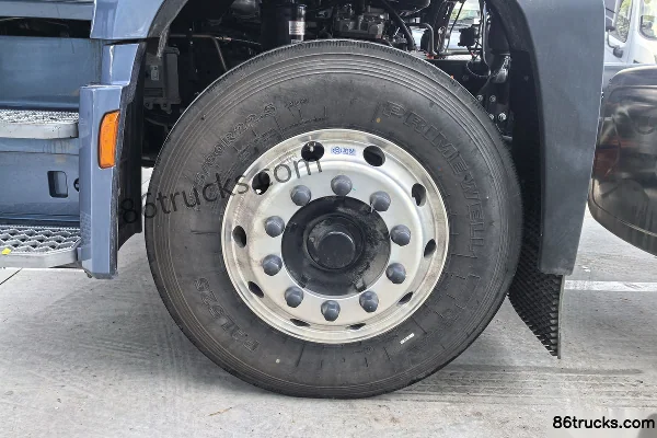 Foton H7 7L Diesel 350hp 4X2(6 wheels) ZF 9-speed AMT automatic high roof 9.8m single-row sleeper cargo truck Chassis (1) | 86Trucks