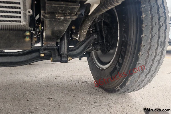 Dongfeng Furui Ka F6 130hp 4X2(6 wheels) 4.2m single-row flatbed light truck (China VI) Chassis (3) | 86Trucks