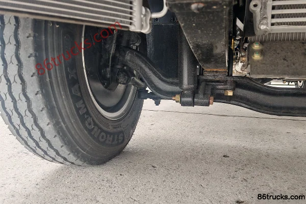 Dongfeng Furui Ka F6 130hp 4X2(6 wheels) 4.2m single-row flatbed light truck (China VI) Chassis (2) | 86Trucks