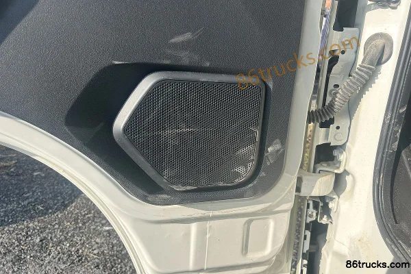 Foton Times Linghang S1 1.5L 129 ch 4X2(6 roues) CNG 4,15 m cabine simple fourgon léger (3) | 86Trucks